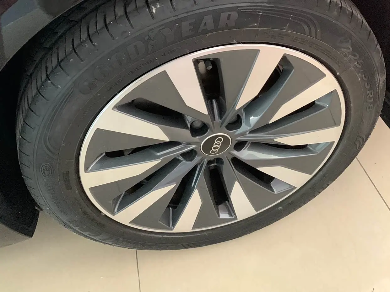 Audi A6L 2023 — Photo 20/20
