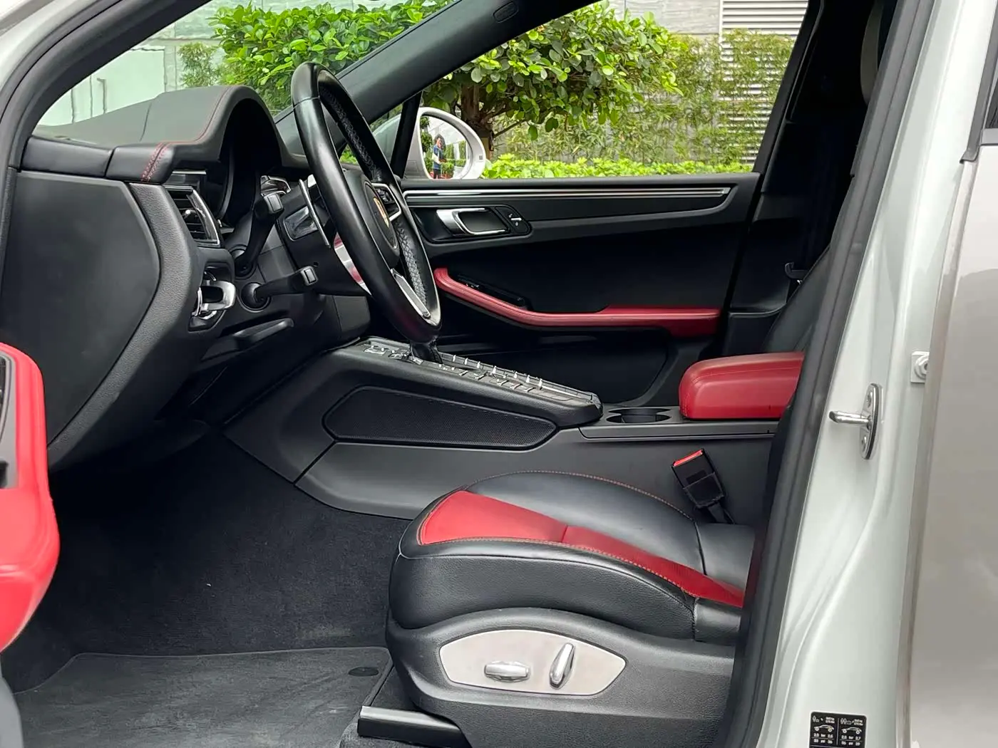 Porsche Macan 2018 — Şəkil 8/19