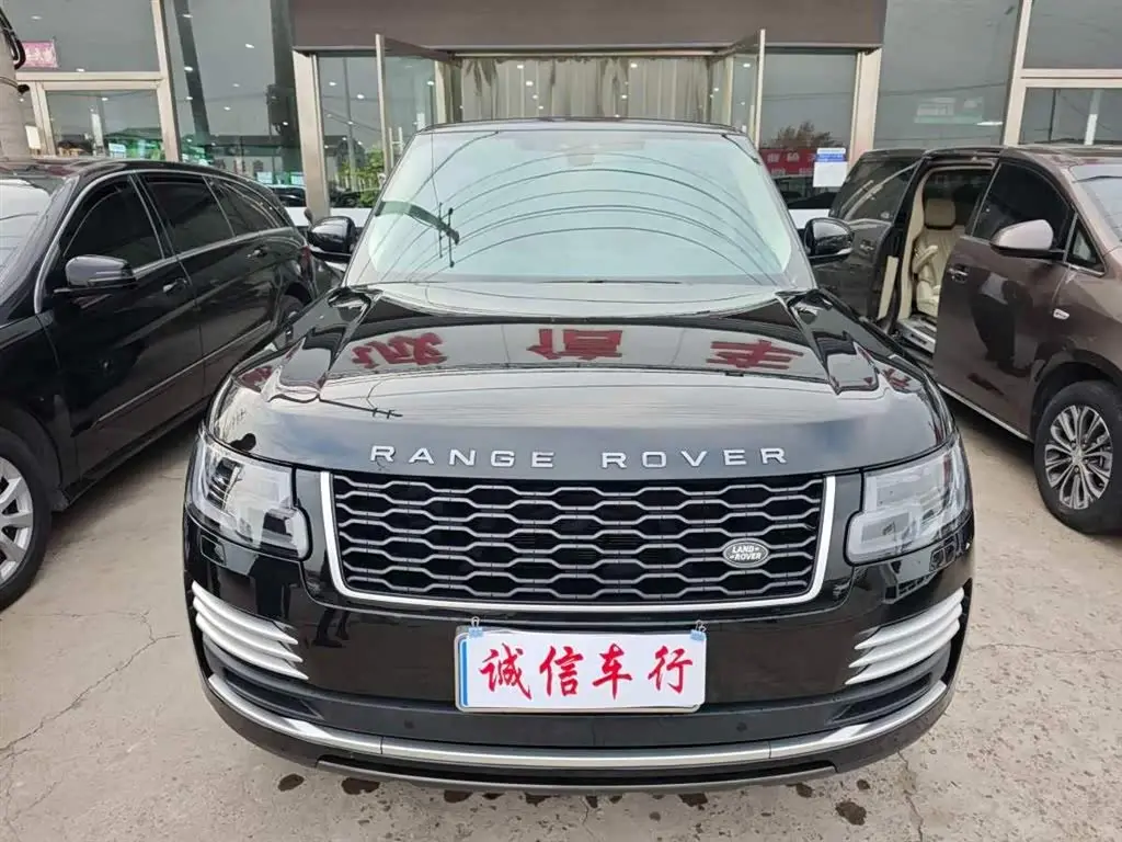Land Rover Range Rover 2021 — Фото 2/13