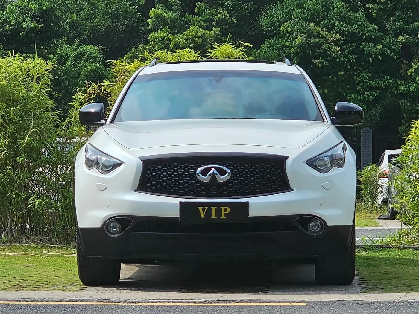 Infiniti QX70 2018 — Фото 2/13
