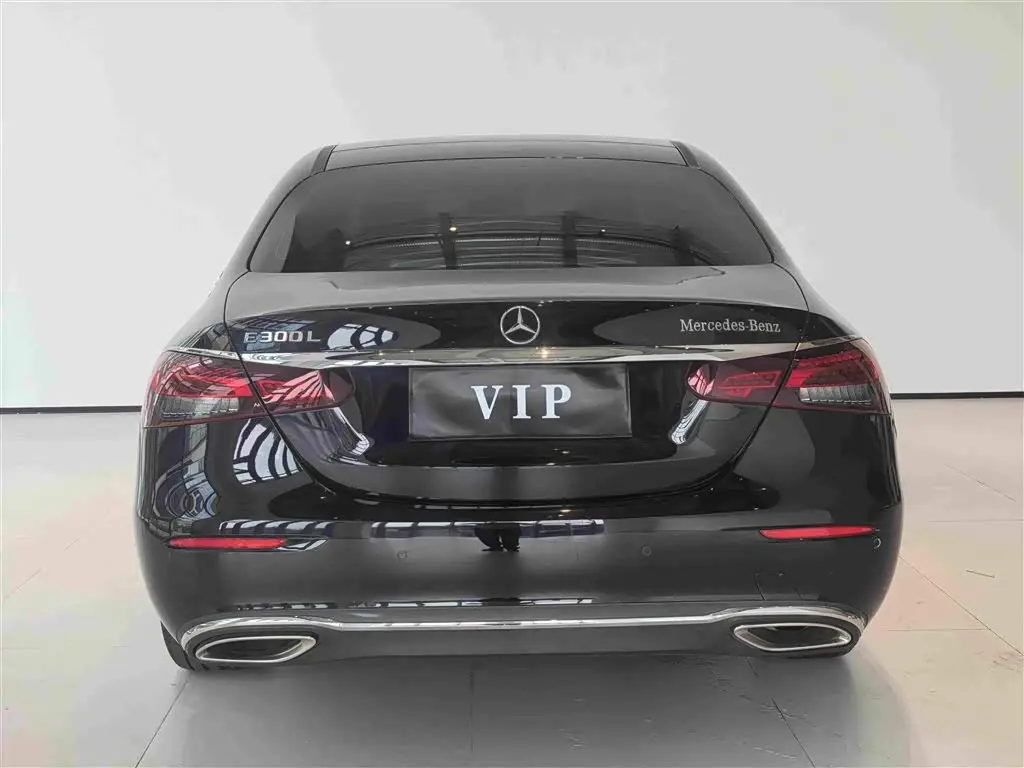 Mercedes-Benz E-Class 2023 — Şəkil 8/20