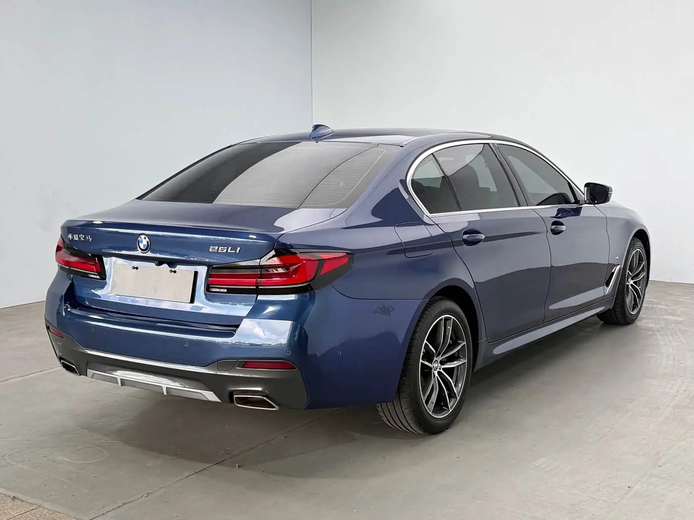 BMW 5 Series 2021 — Photo 4/16