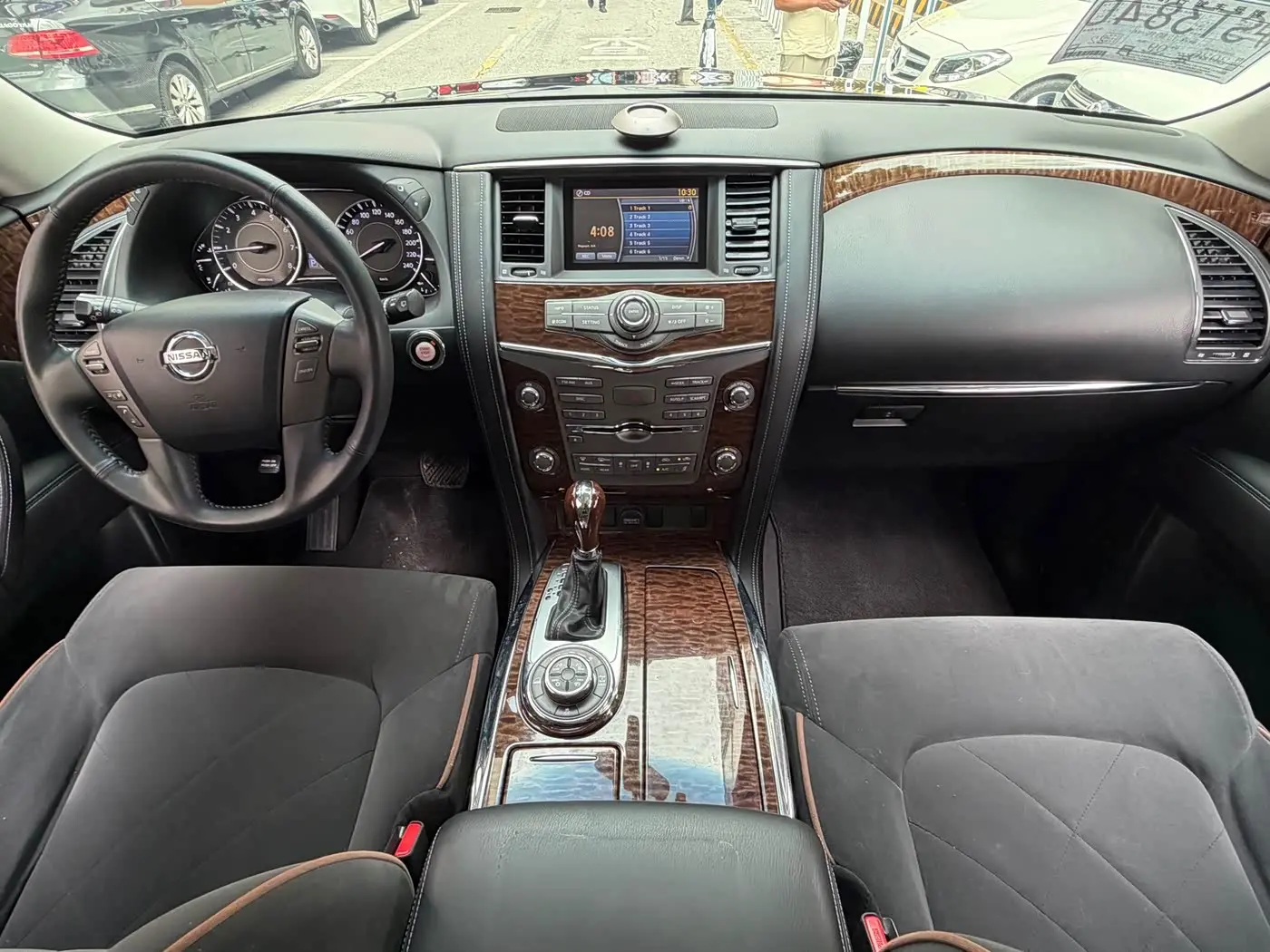 Nissan Patrol 2017 — Photo 10/18