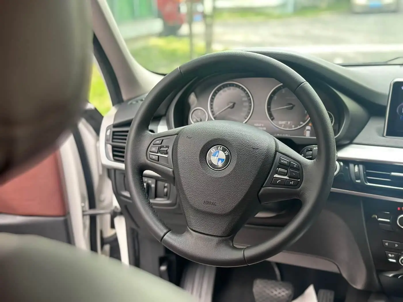 BMW X5 2019 — Фото 3/9