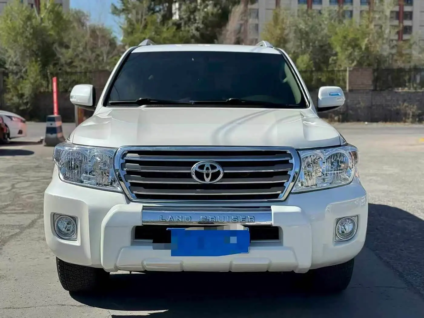 Toyota Land Cruiser 2015 — Photo 2/15