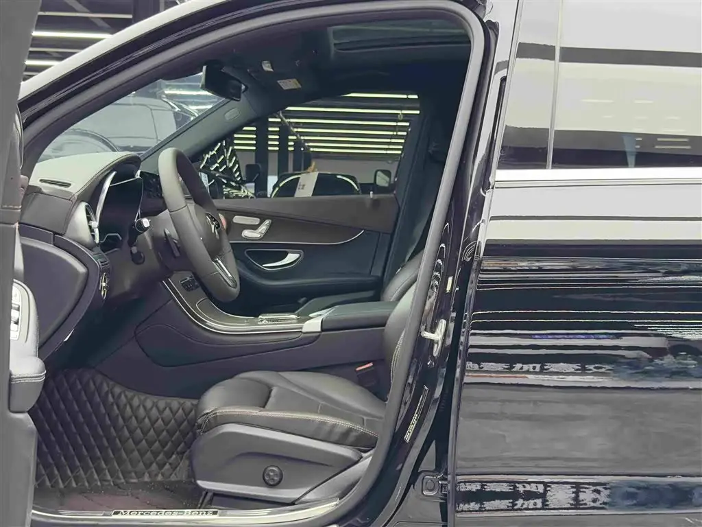 Mercedes-Benz GLC 2021 — Фото 8/18