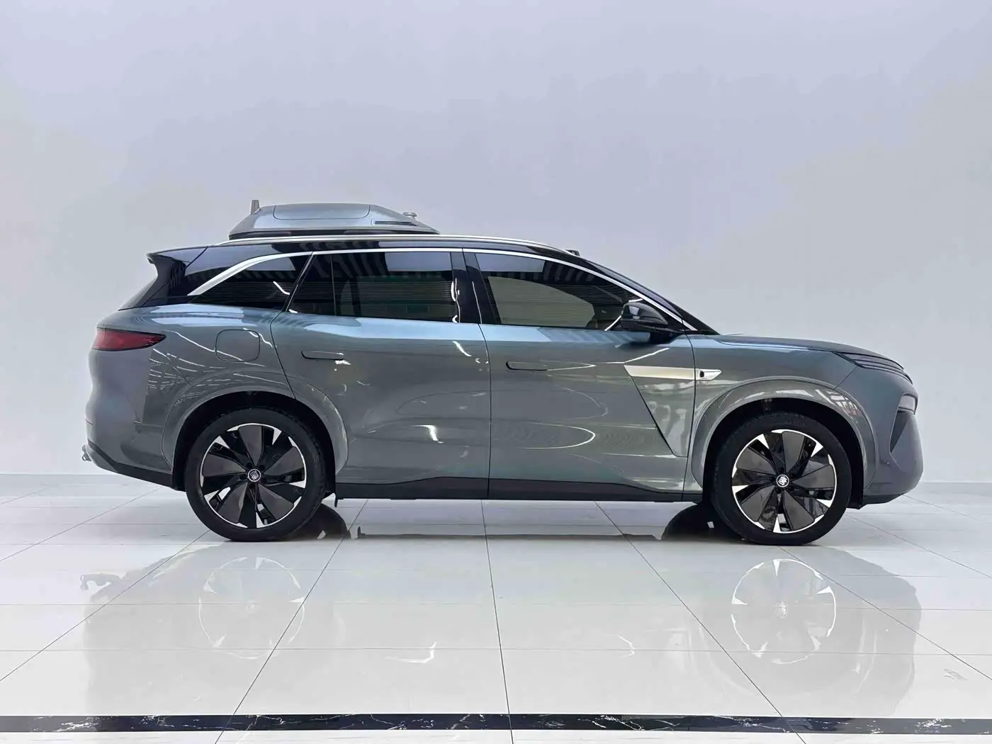 BYD Tang L 2025 — Фото 7/9