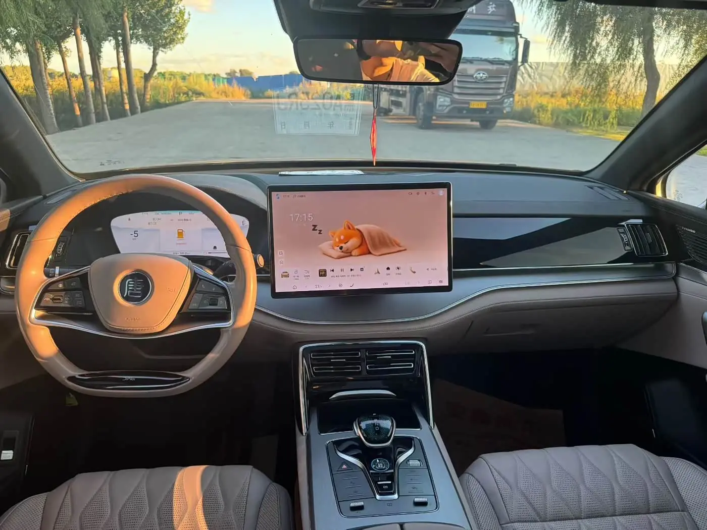 BYD Tang New Energy 2024 — Photo 6/9