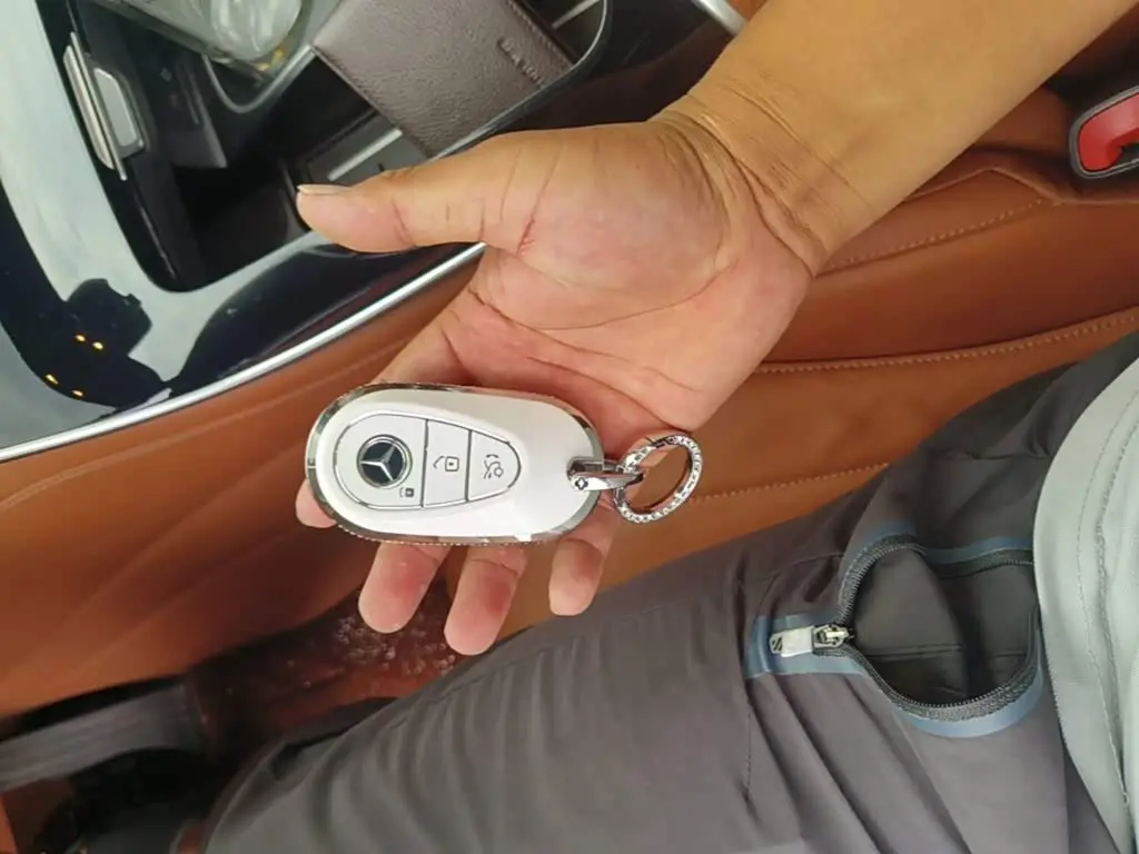Mercedes-Benz S-Class 2022 — Photo 9/20