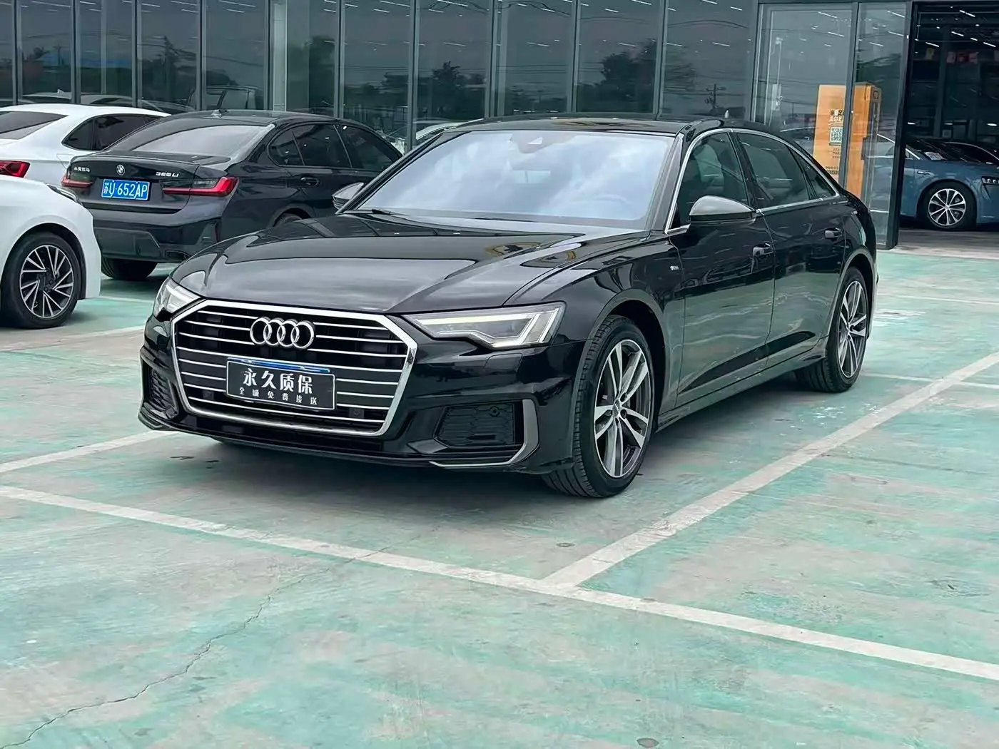 Audi A6L 2021 — Photo 1/20