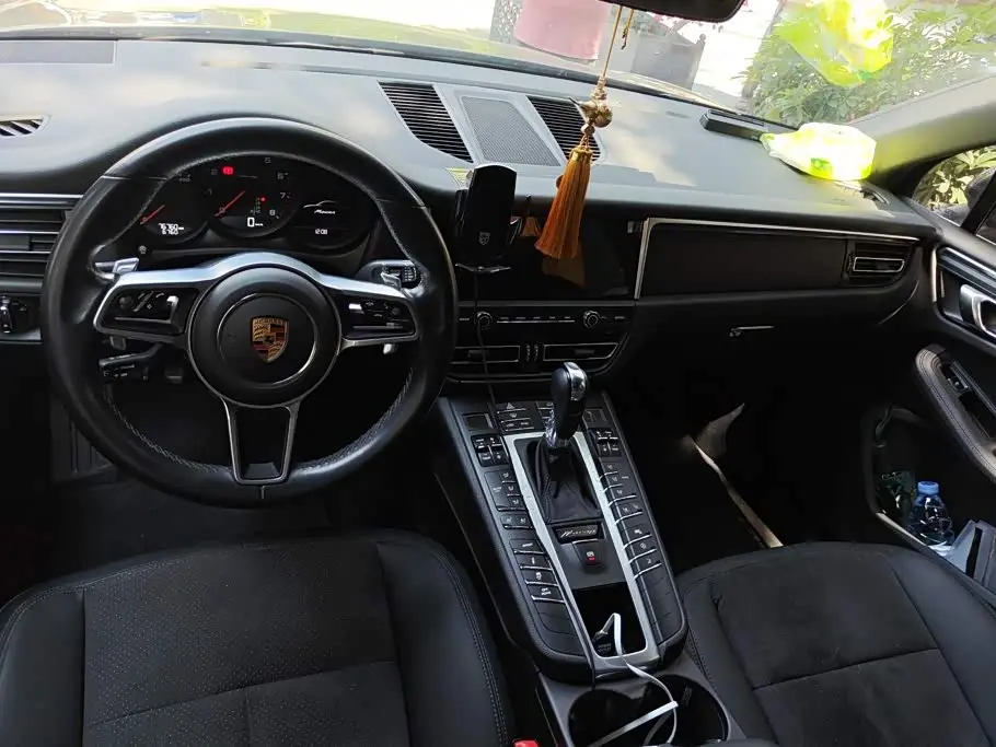 Porsche Macan 2020 — Şəkil 12/16