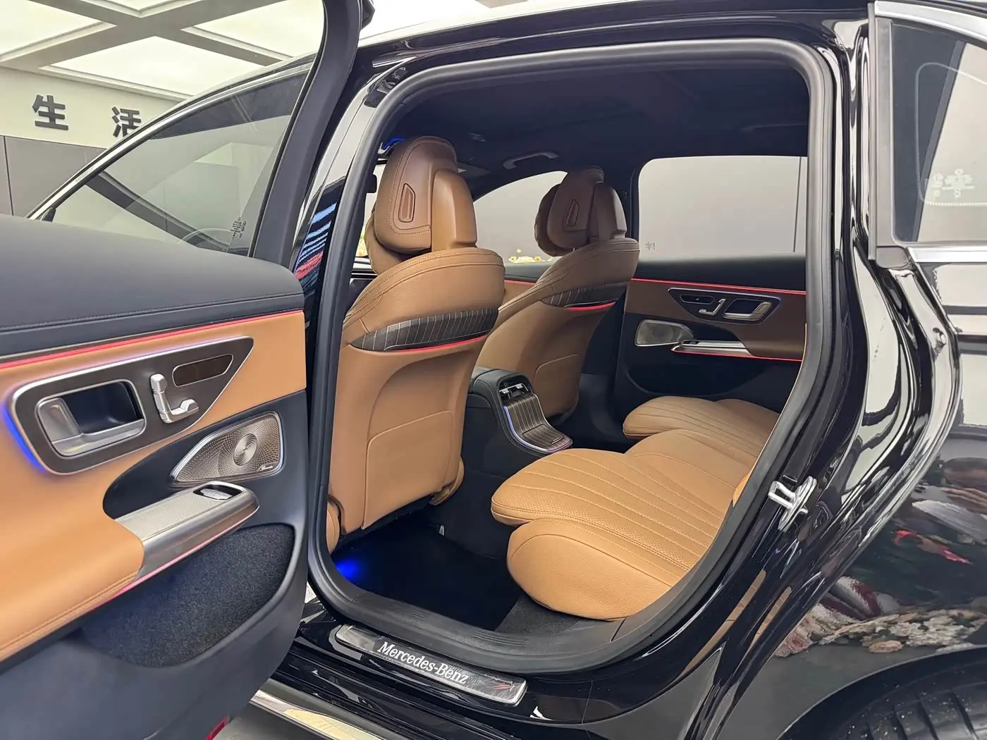 Mercedes-Benz E-Class 2023 — Фото 9/15
