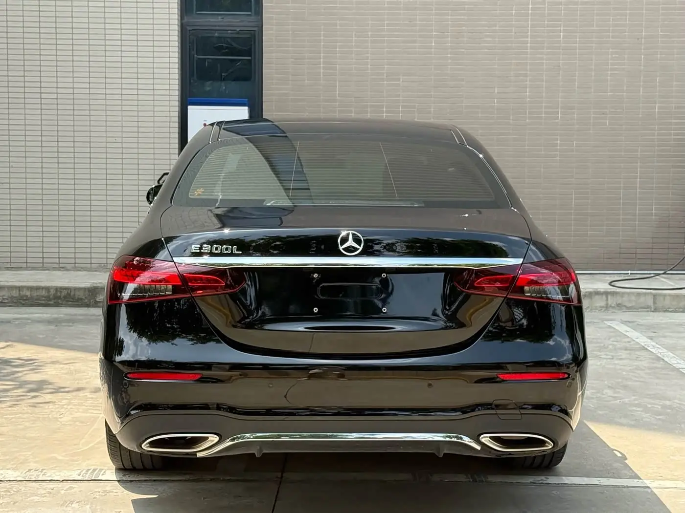 Mercedes-Benz E-Class 2021 — Photo 9/10