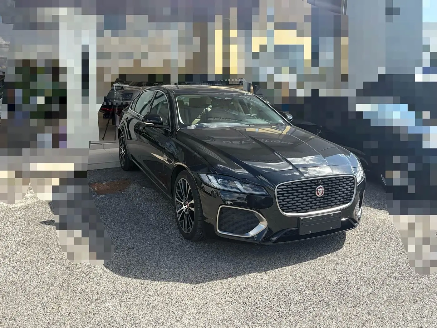 Jaguar XFL 2025 — Photo 3/9