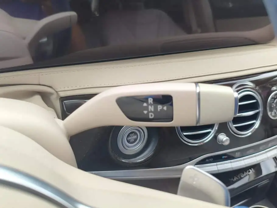 Mercedes-Benz Maybach S-Class 2019 — Photo 16/16