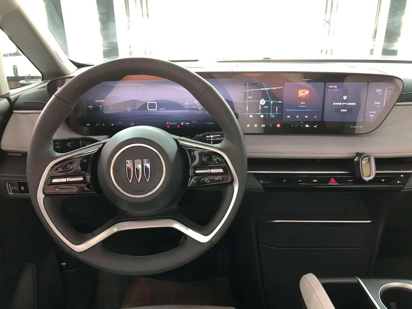 Buick GL8 2025 — Photo 11/20