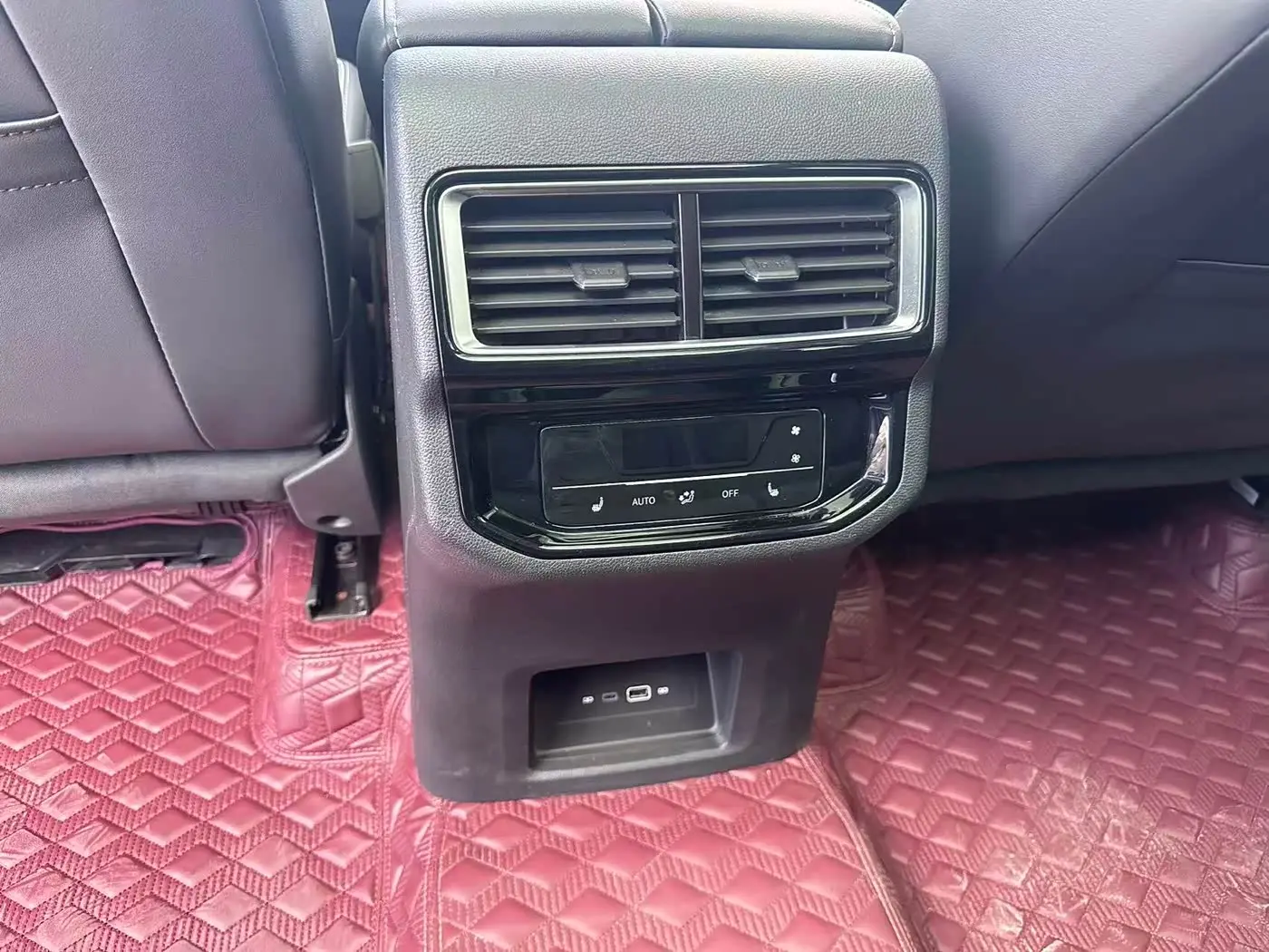 Volkswagen Teramont 2022 — Photo 10/17