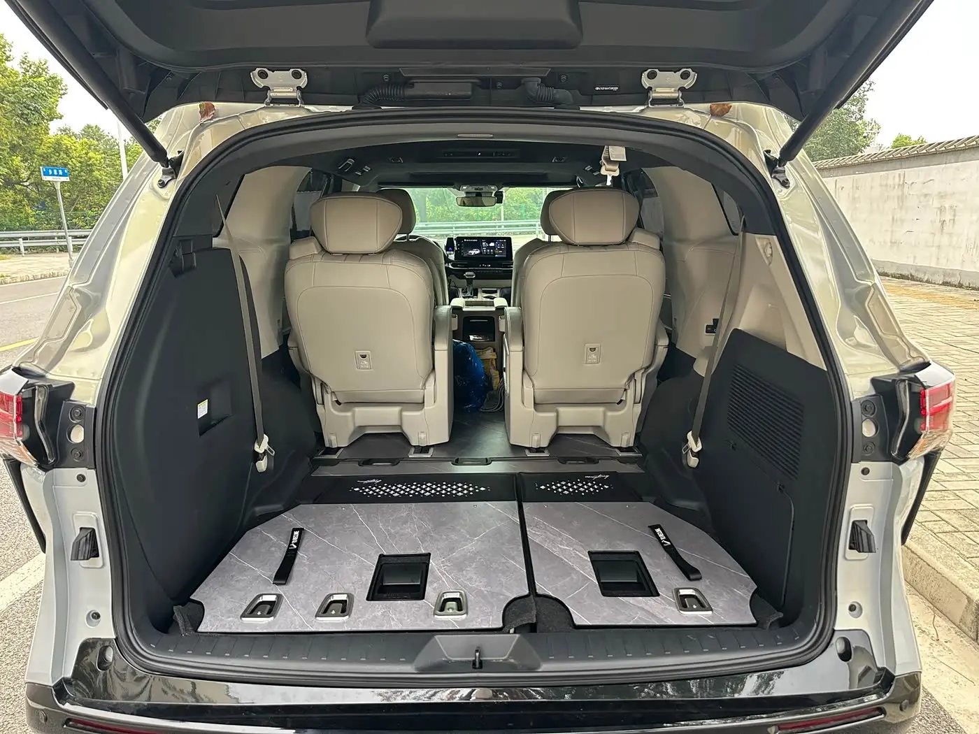 Toyota Sienna 2026 — Photo 13/20