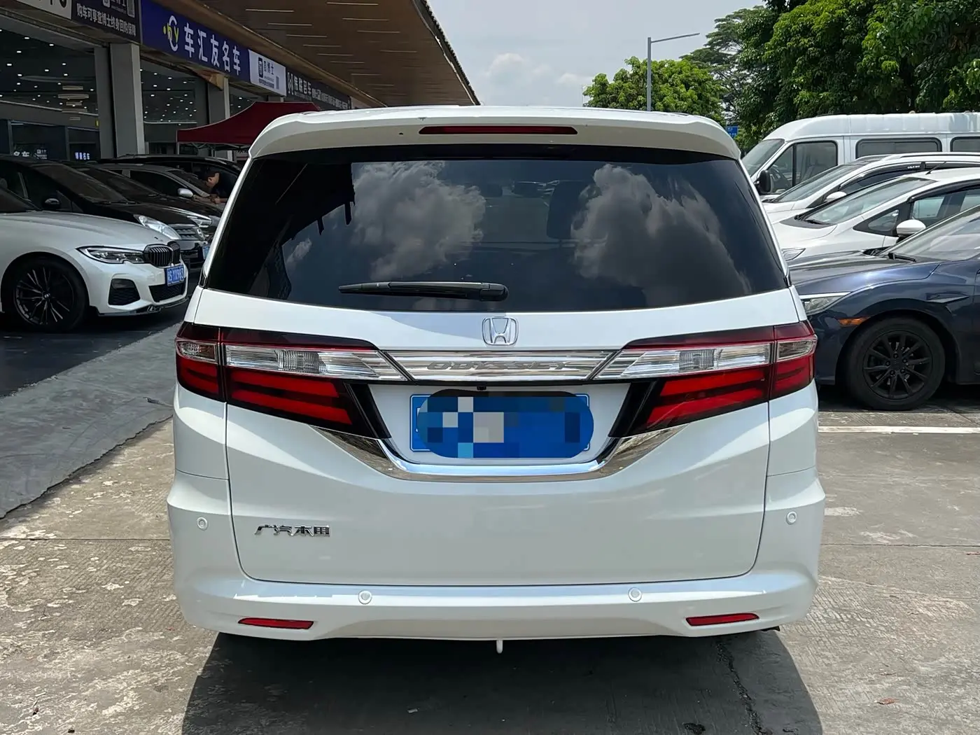 Honda Odyssey 2018 — Photo 15/16