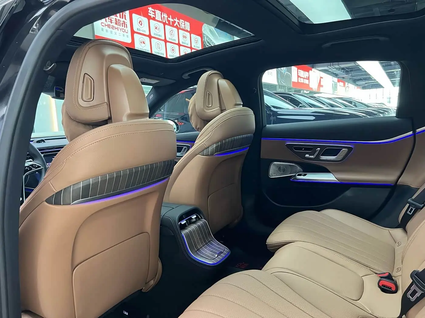 Mercedes-Benz E-Class 2025 — Photo 11/20