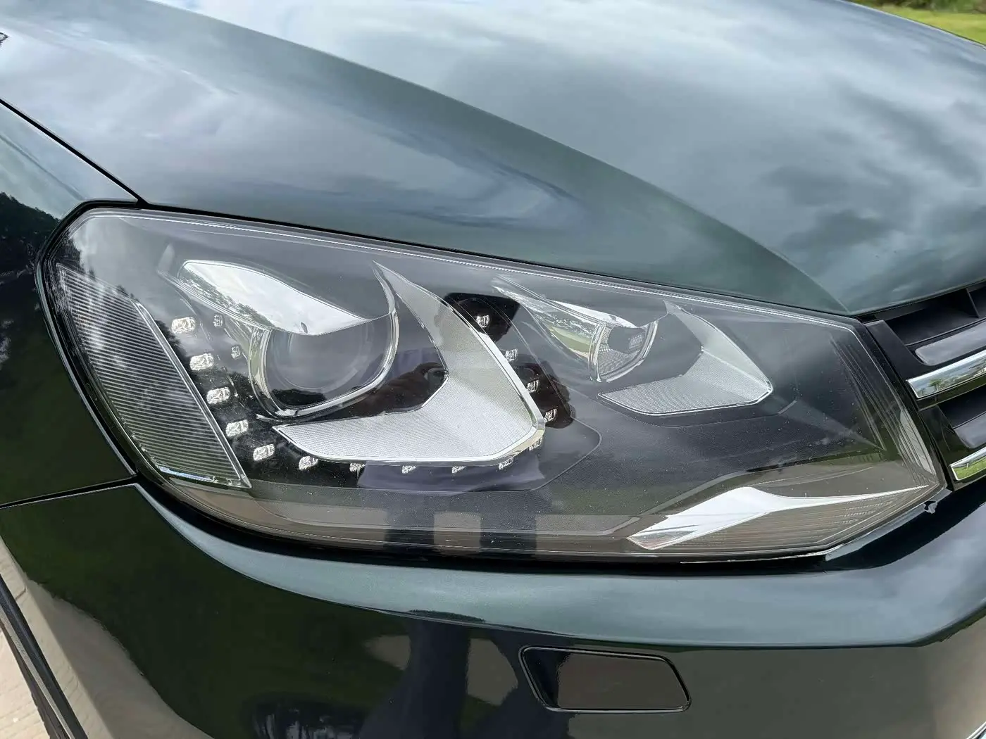 Volkswagen Touareg 2012 — Photo 20/20