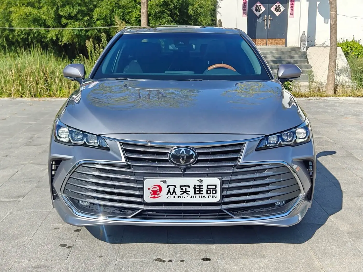 Toyota Avalon 2021 — ფოტო 2/20
