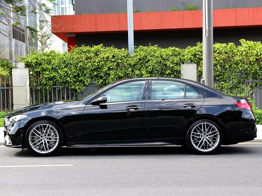 Mercedes-Benz C-Class AMG 2025 — Şəkil 3/14