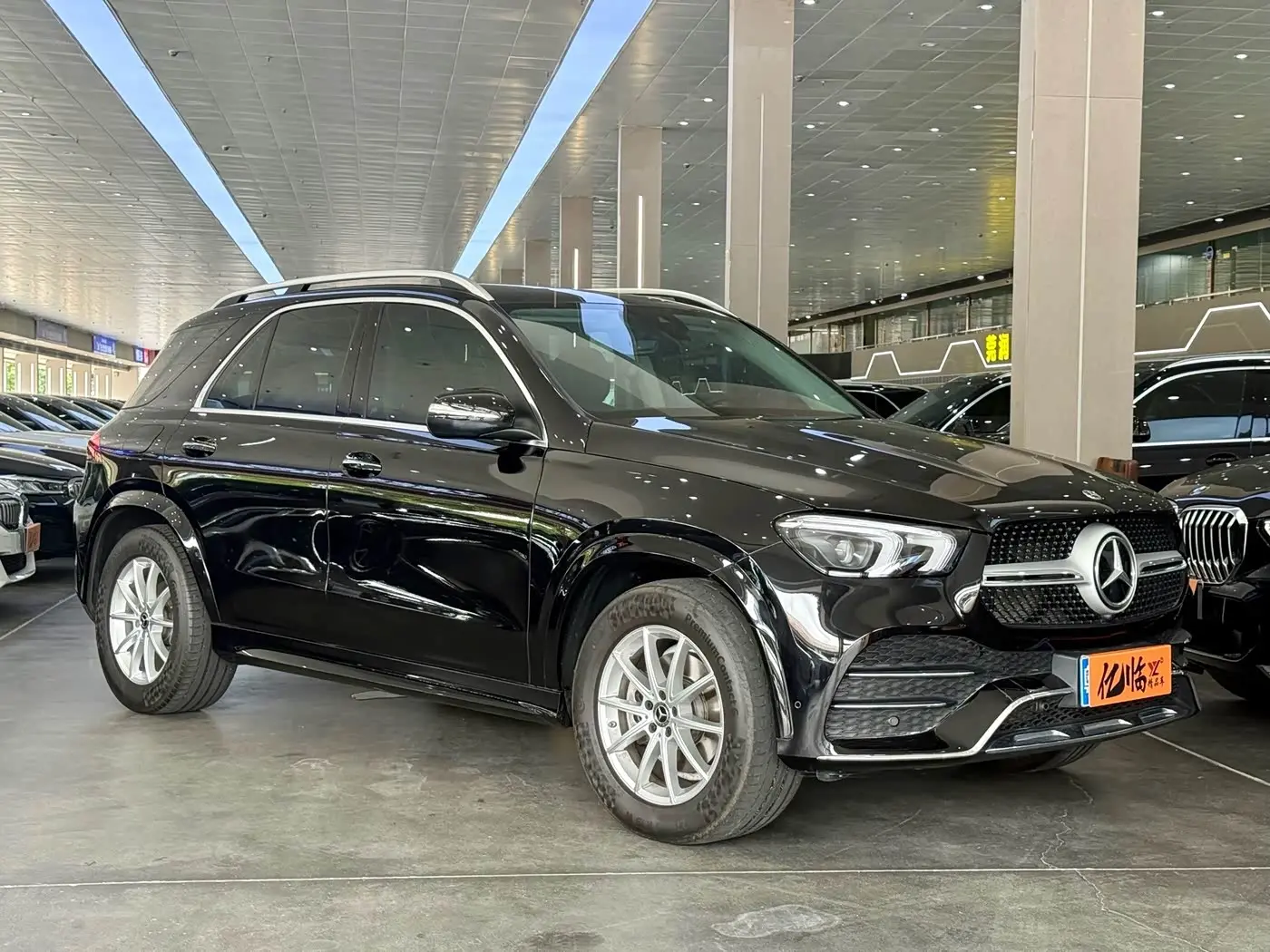 Mercedes-Benz GLE 2021 — Фото 3/16