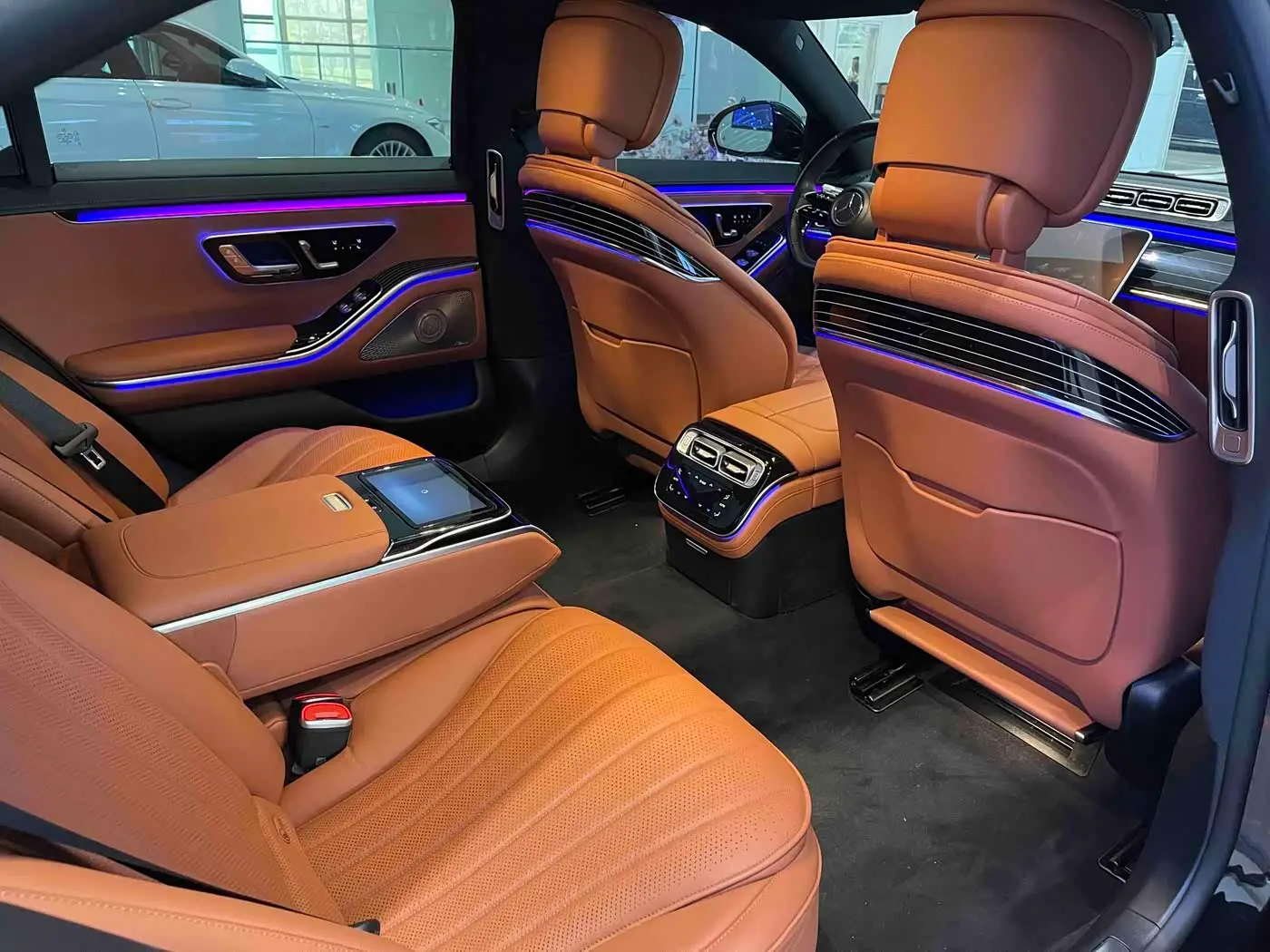 Mercedes-Benz S-Class 2023 — Фото 8/11