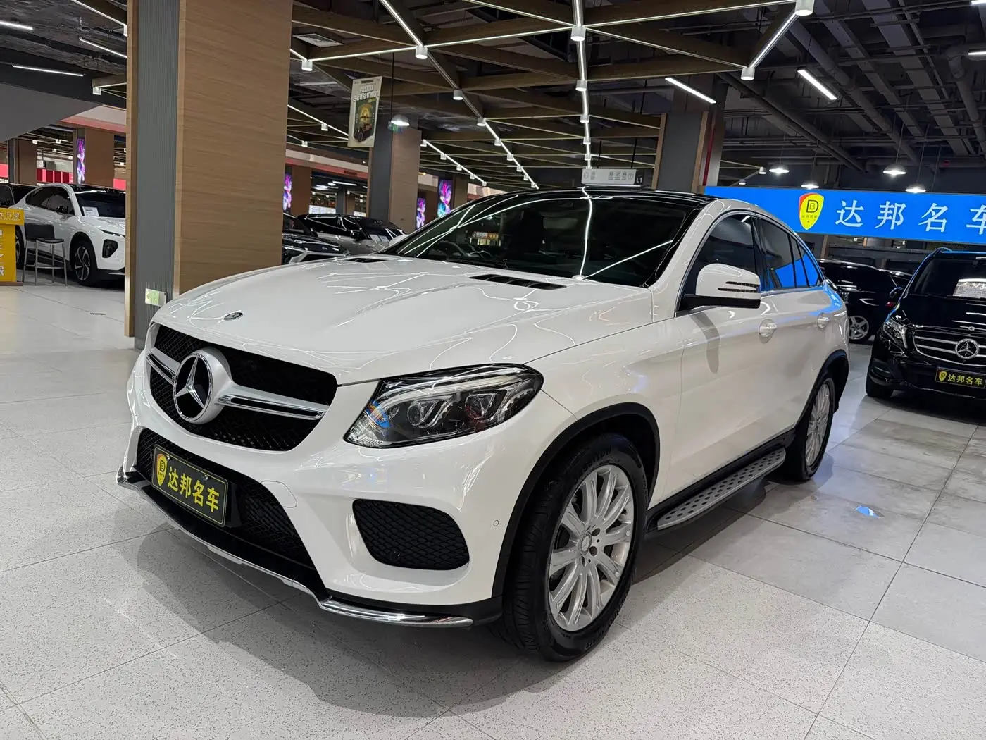 Mercedes-Benz GLE Coupe 2017 — Şəkil 1/16