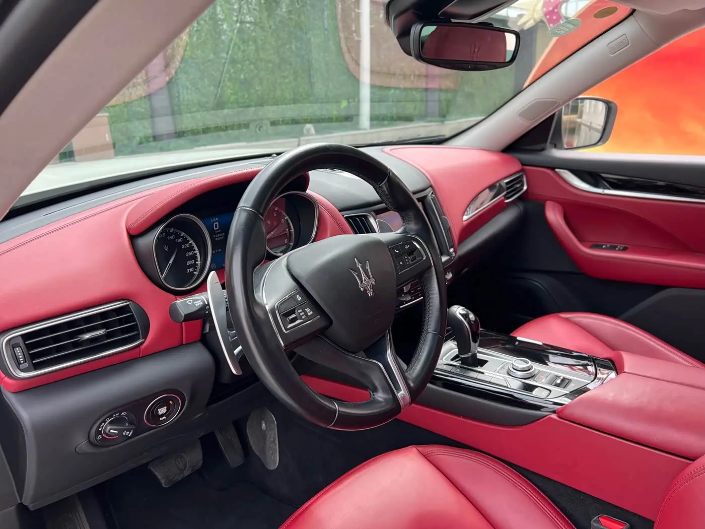 Maserati Levante 2018 — Photo 9/20