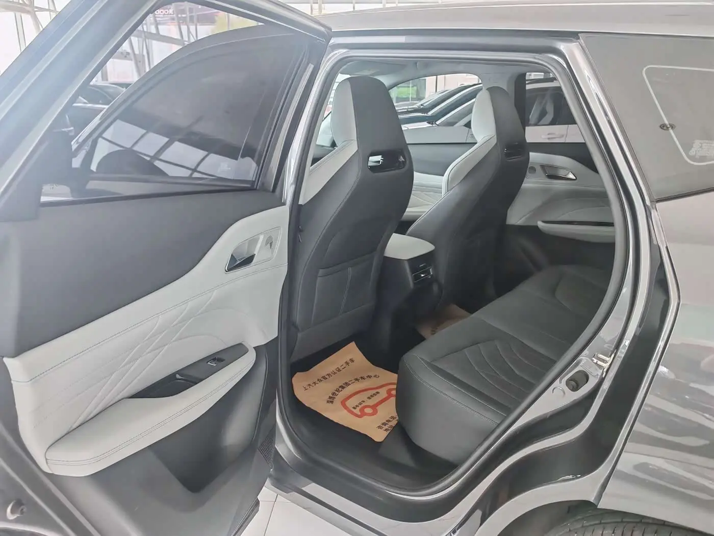 Changan UNI-Z New Energy 2024 — Photo 11/17
