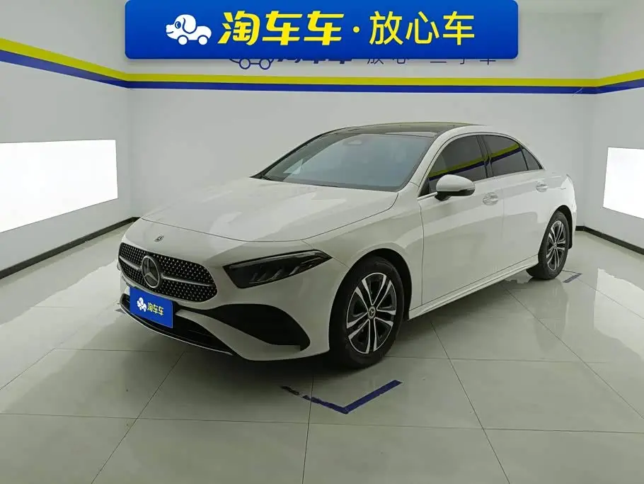 Mercedes-Benz A-Class 2023 — Фото 1/16
