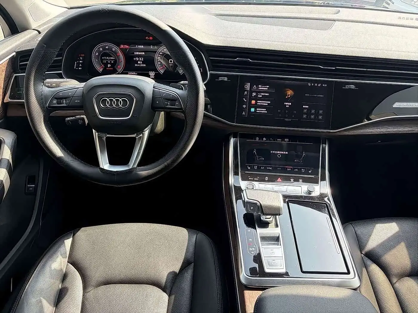 Audi Q7 2024 — Фото 7/12