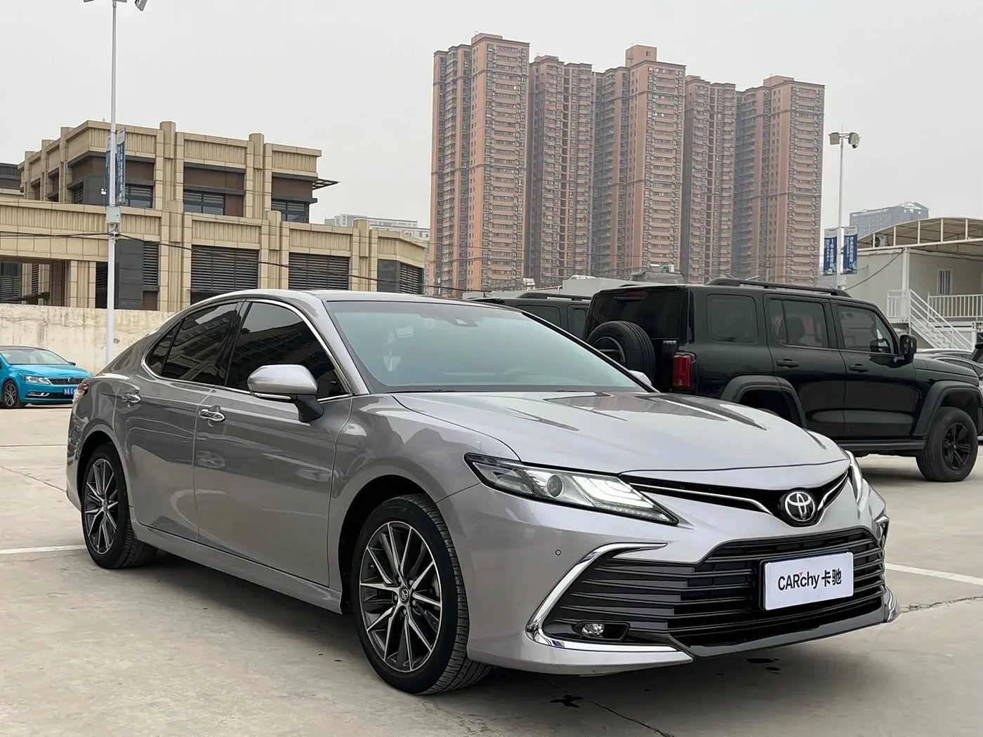 Toyota Camry 2023 — Фото 3/18