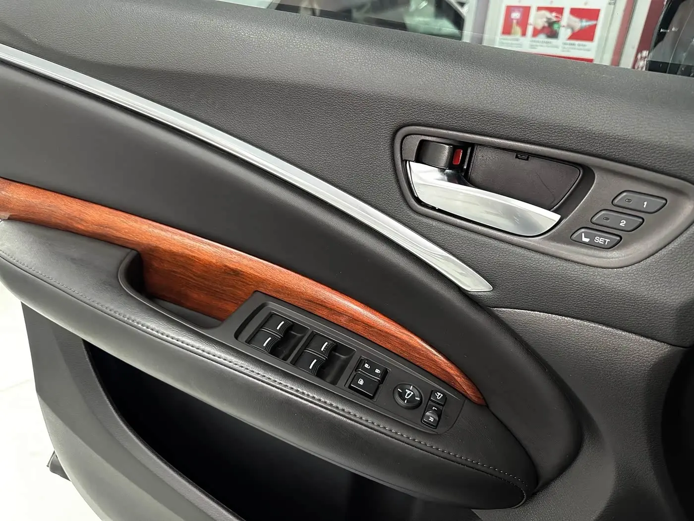 Acura MDX 2016 — Photo 18/20