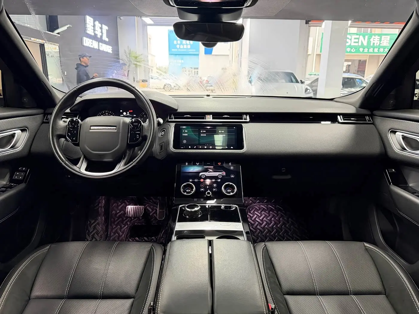 Land Rover Range Rover Velar 2020 — Фото 6/20