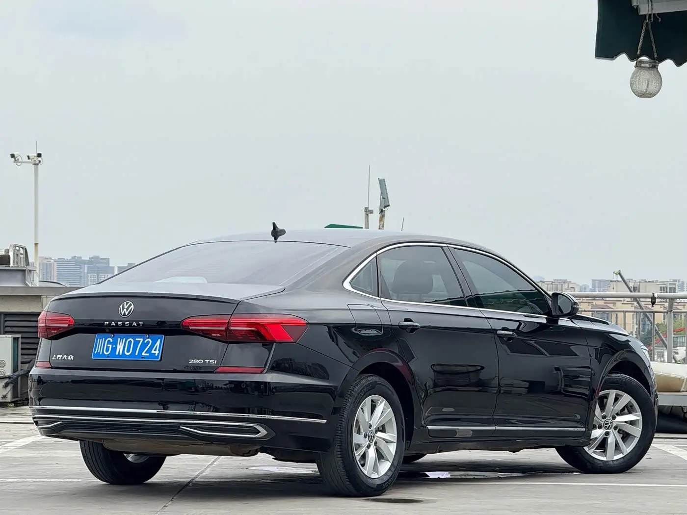 Volkswagen Passat 2021 — Фото 4/14
