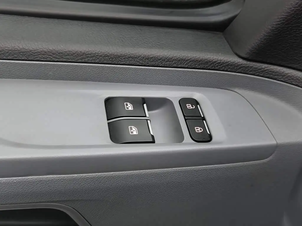 SAIC Maxus Xintu V80 2024 — Photo 9/20