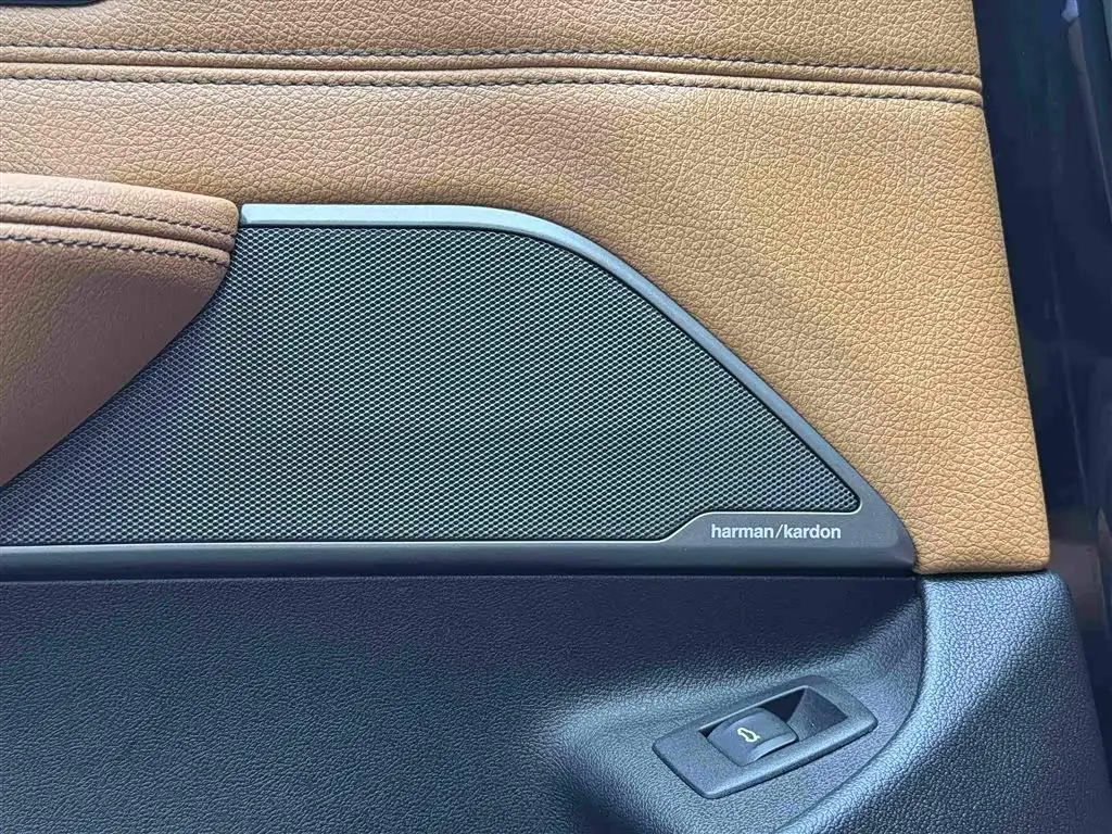 BMW 6 Series GT 2024 — Photo 12/20