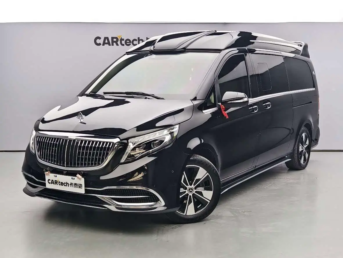 Mercedes-Benz V-Class 2024 — Photo 1/20