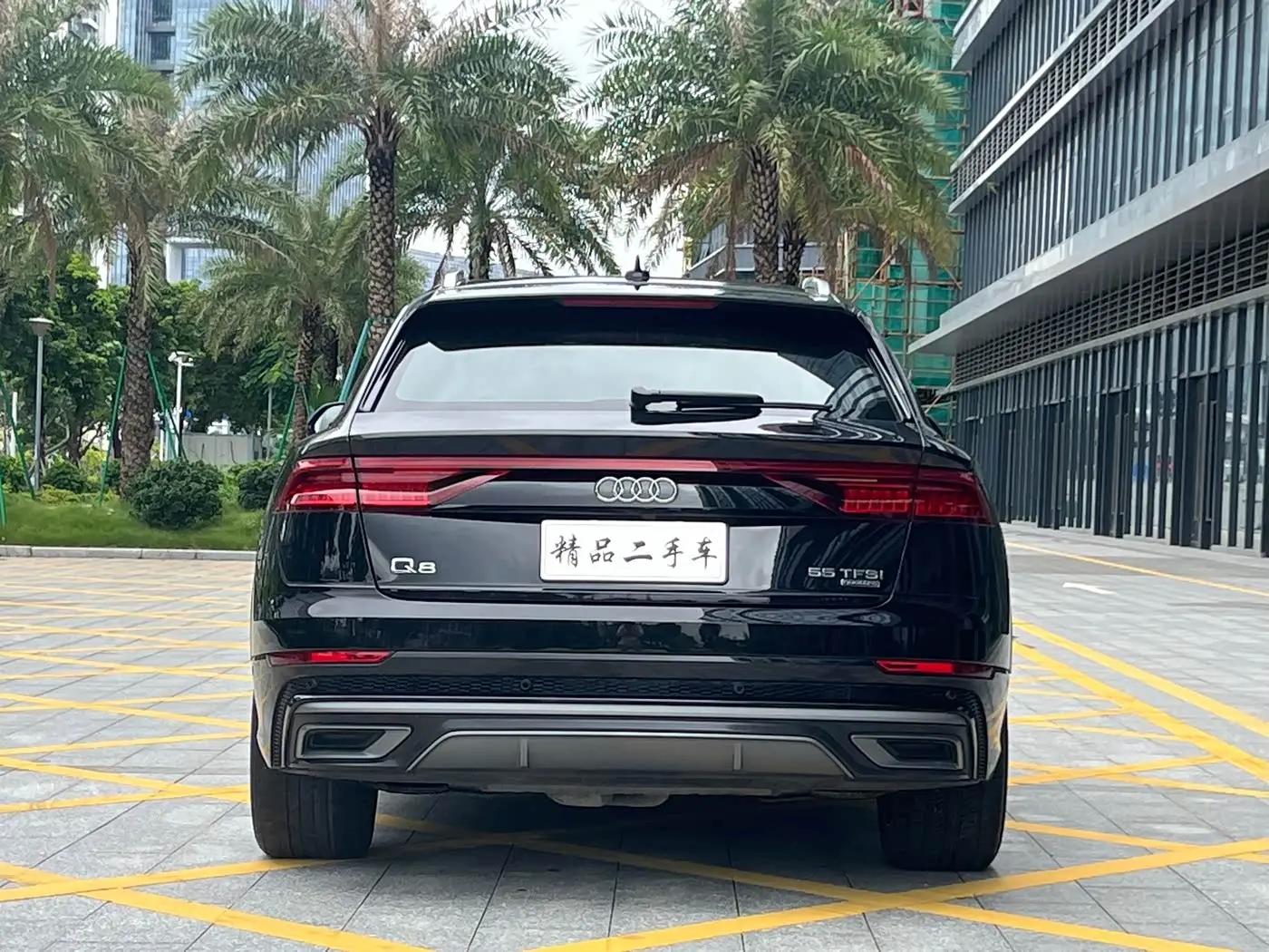 Audi Q8 2021 — Photo 5/15