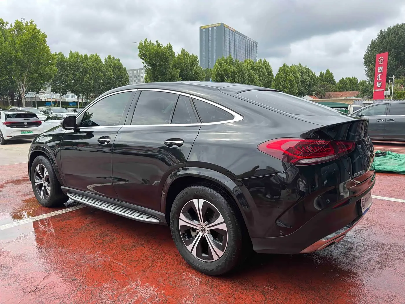Mercedes-Benz GLE Coupe 2021 — Photo 4/16