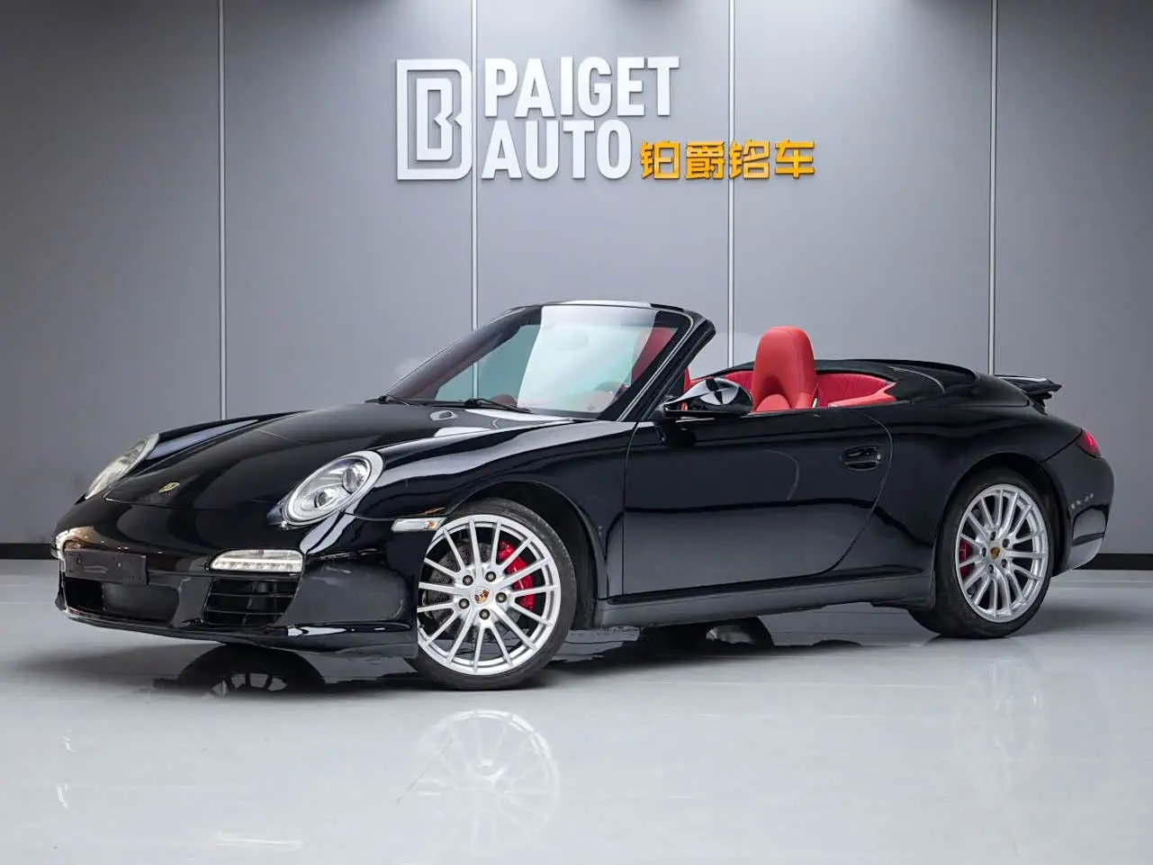 Porsche 911 2010 — Photo 2/17