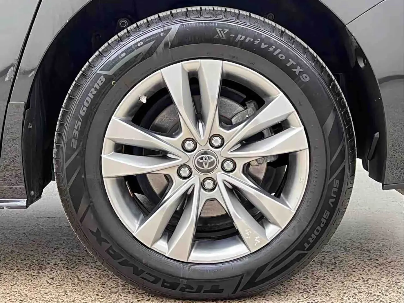 Toyota Sienna 2023 — Photo 4/20