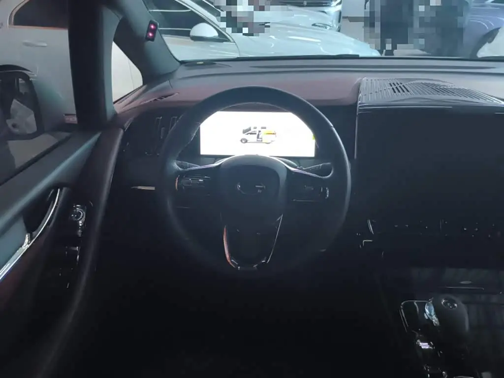 GAC Trumpchi Trumpchi M8 2024 — Photo 3/20