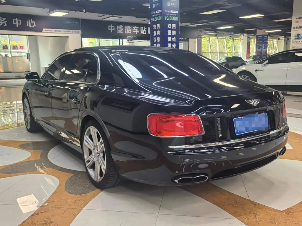 Bentley Flying Spur 2014 — Фото 12/13