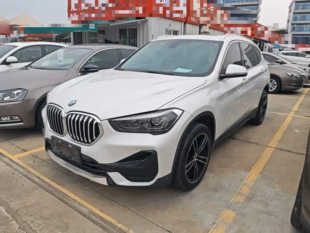 BMW X1 2020 — Фото 2/20