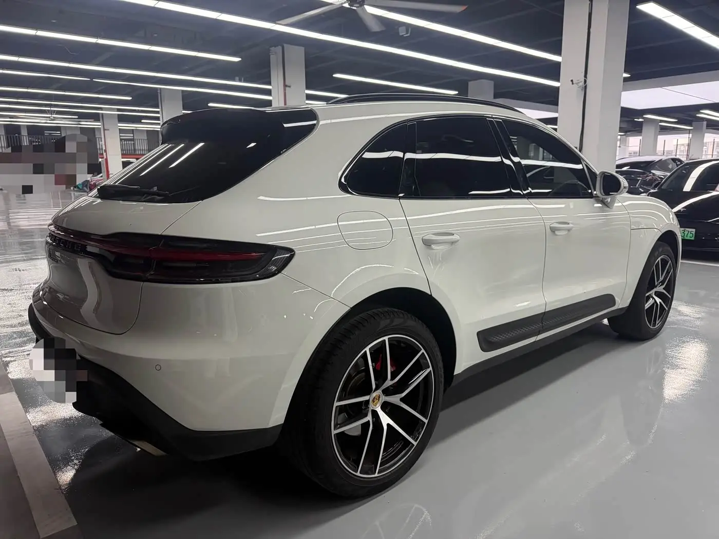Porsche Macan 2022 — Şəkil 17/19