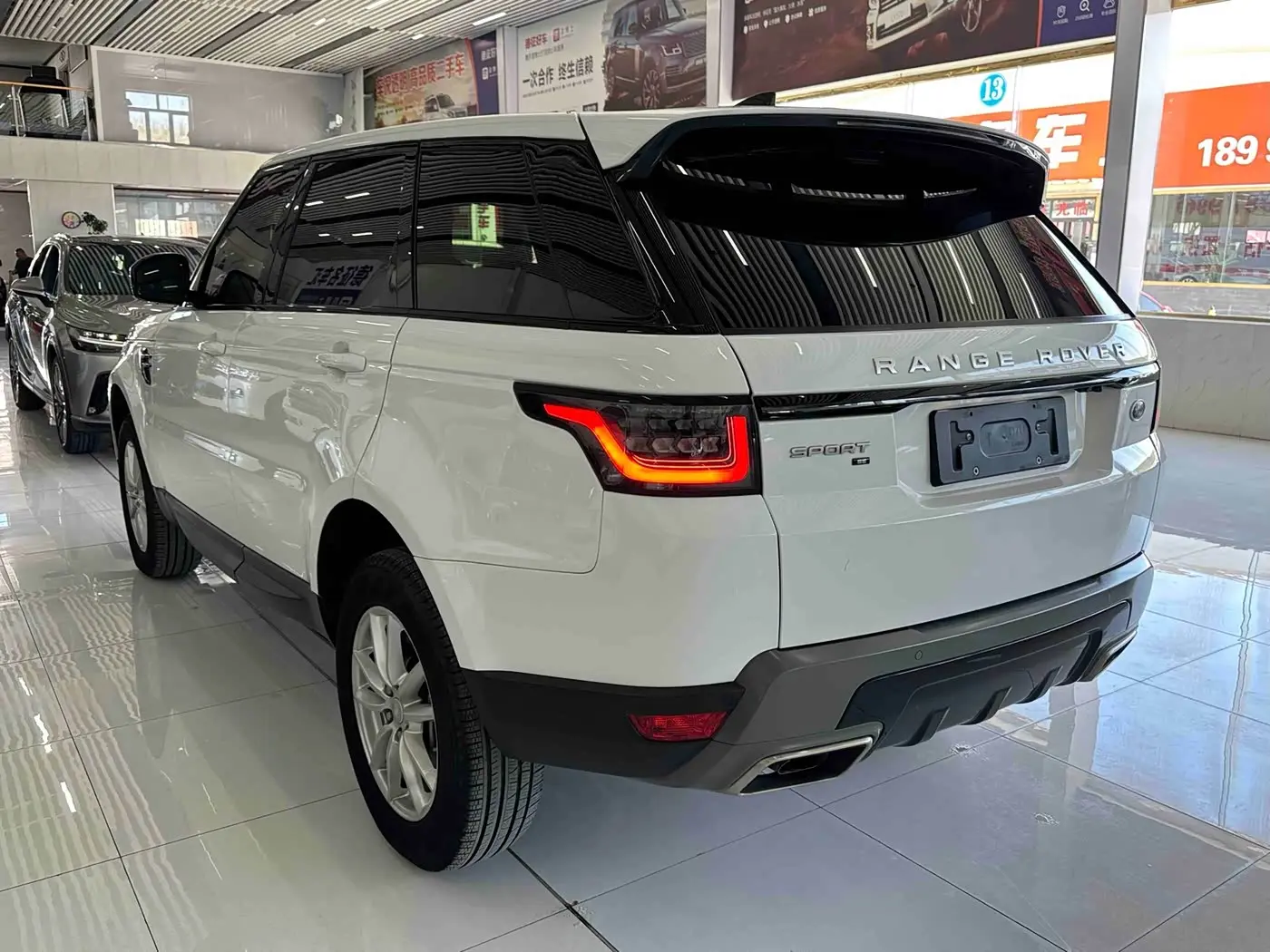 Land Rover Range Rover Sport 2019 — Photo 5/20